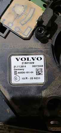 Ищу блок управления переключателями Volvo FH4 - 21601029. 