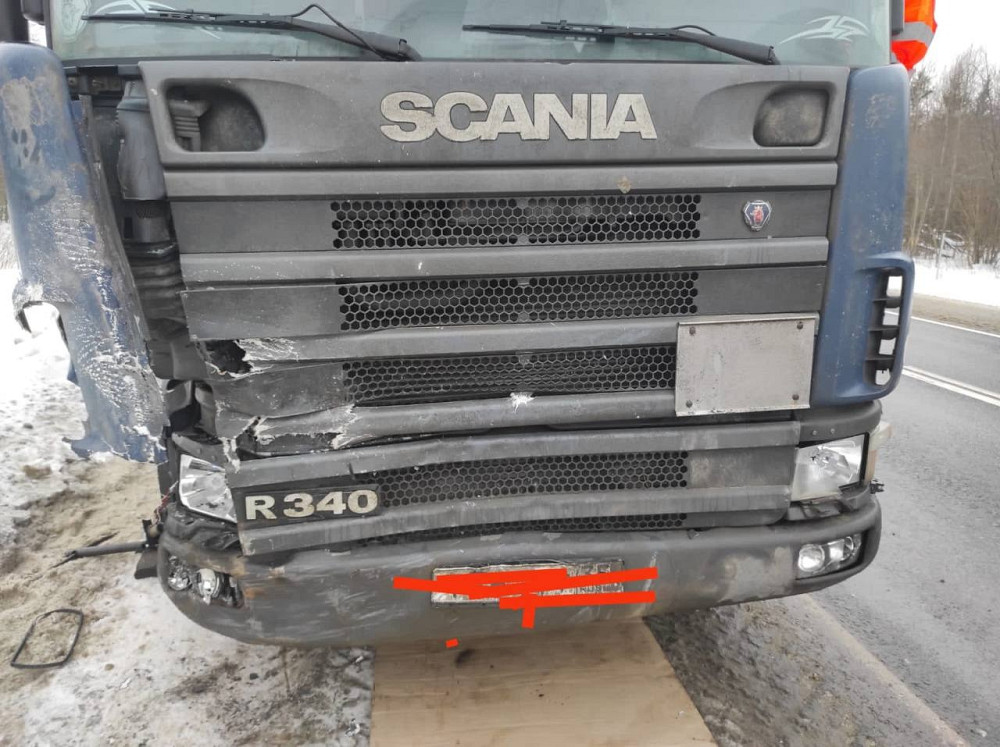 Ищу бампер на Сканию, в сборе.  - photo 1