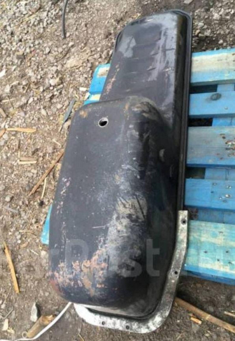 Ищу поддон двс Вольво фш12 1998 год.  - photo 1