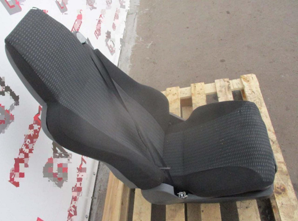 Ищу водительское сиденье МАН ТГС, безнал с НДС.  - photo 1