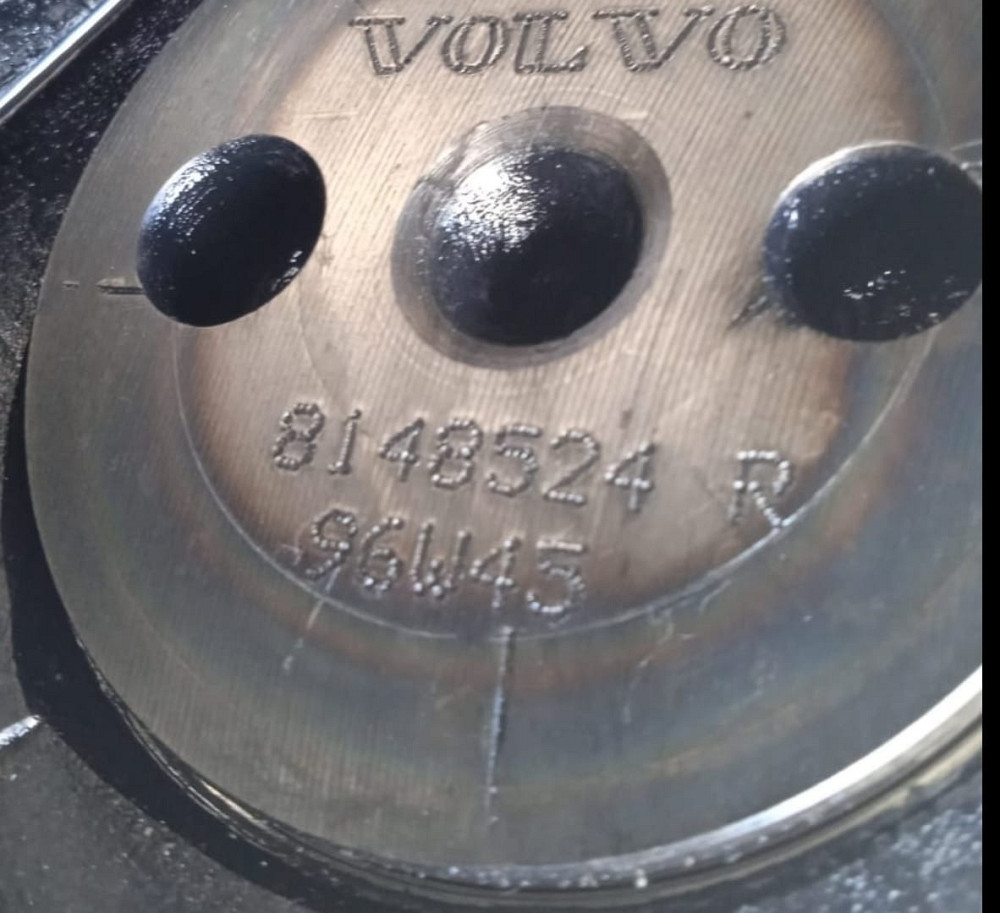 Ищу распредвал 8148524 Volvo.  - photo 1