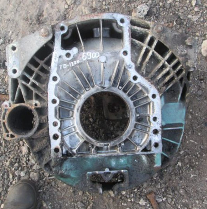 Нужен кожух маховика Вольво F12 TD122.  - photo 1