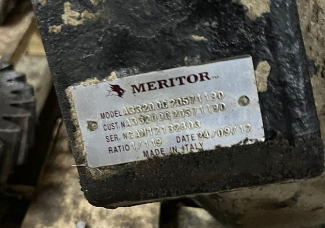 Ищу редуктор A33200C2057-119D MERITOR (ROR). Вся Россия - изображение 1
