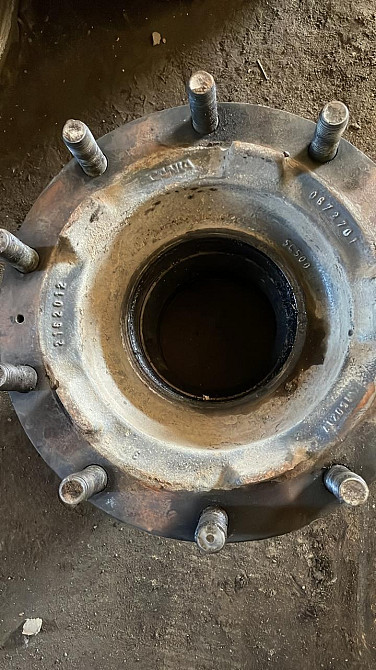 Нужна перед.ступица Скания самосвал 17 г.в. 2162012 (2274689 номер по каталогу).  - photo 1