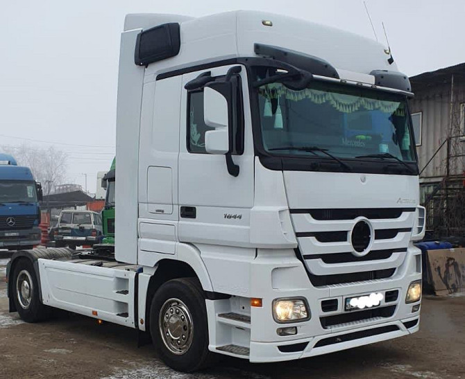 Ищу спойлера на баки Mercedes Acros MP3 (длинная база). Вся Россия - изображение 1