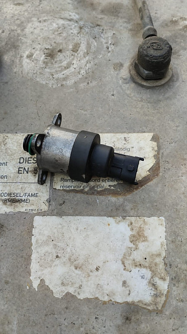 На Ман евро6 d2676 нужен клапан 51.12505-0034.  - photo 1