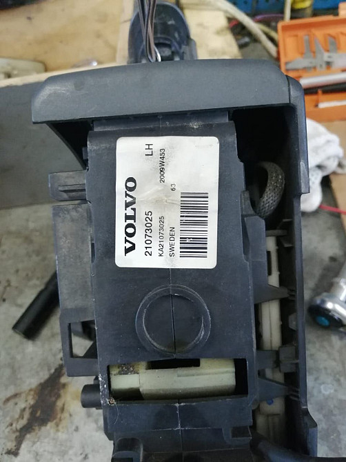 Ищу джойстик АКПП VOLVO FH13, 21073025.  - photo 1