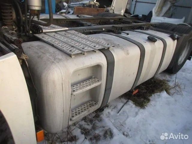 Нужен 9604702801 бак для МП4 на 880л с АдБлю.  - photo 1