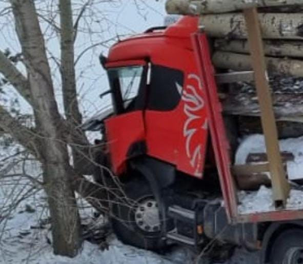 Нужна кабина Скания 4 серии (как на фото).  - photo 1