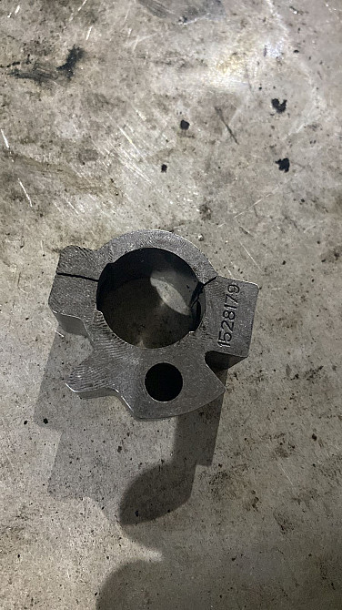 На Скания G380 2012г. куплю рычаг переключения в кулису 1528179.  - photo 1