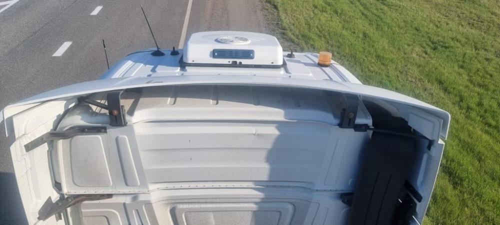 На АКТРОС МП-4 2015 года (средняя кабина) нужен комплект спойлеров кабины!  - photo 1