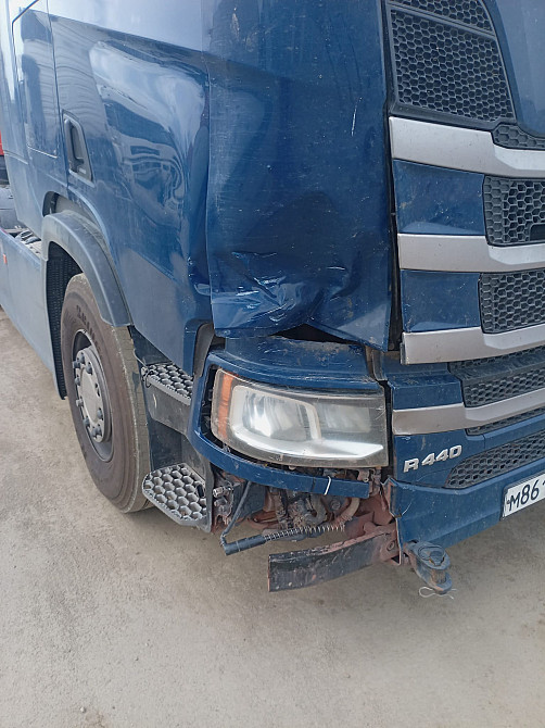 Ищу дверь, капот, ниж часть бампера Скания R440 2021г.  - photo 1