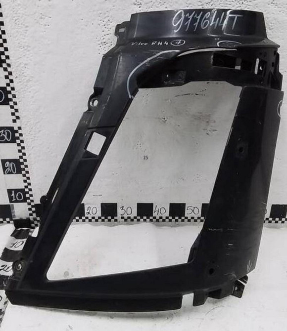 Нужны облицовки фар левая и правая Volvo FH4 2019г.  - photo 1