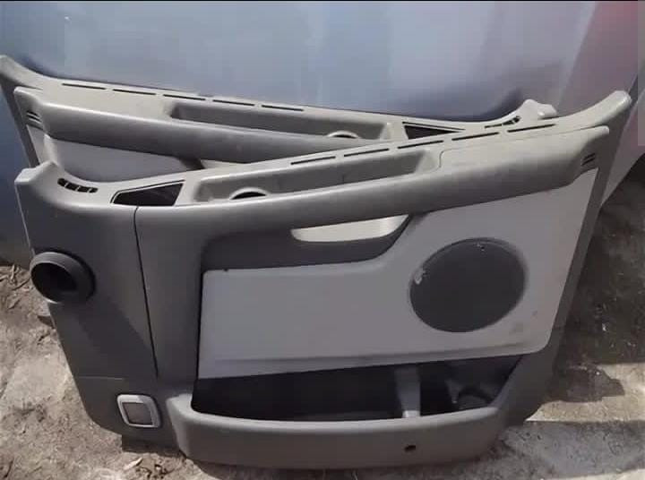 Куплю дверные карты на Volvo.  - photo 1