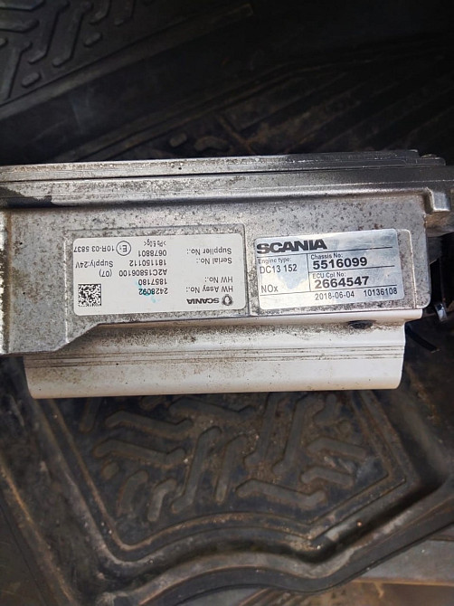 Нужны мозги DC13 152 Scania.  - photo 1