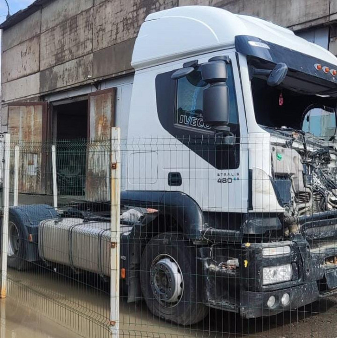 Нужна кабина Ивеко Стралис, с автоматом.  - photo 1