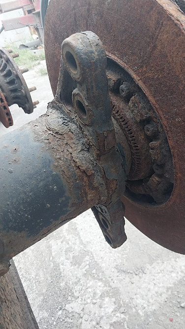 Нужны суппорта на ось саф (3 левых, 3 правых).  - photo 1