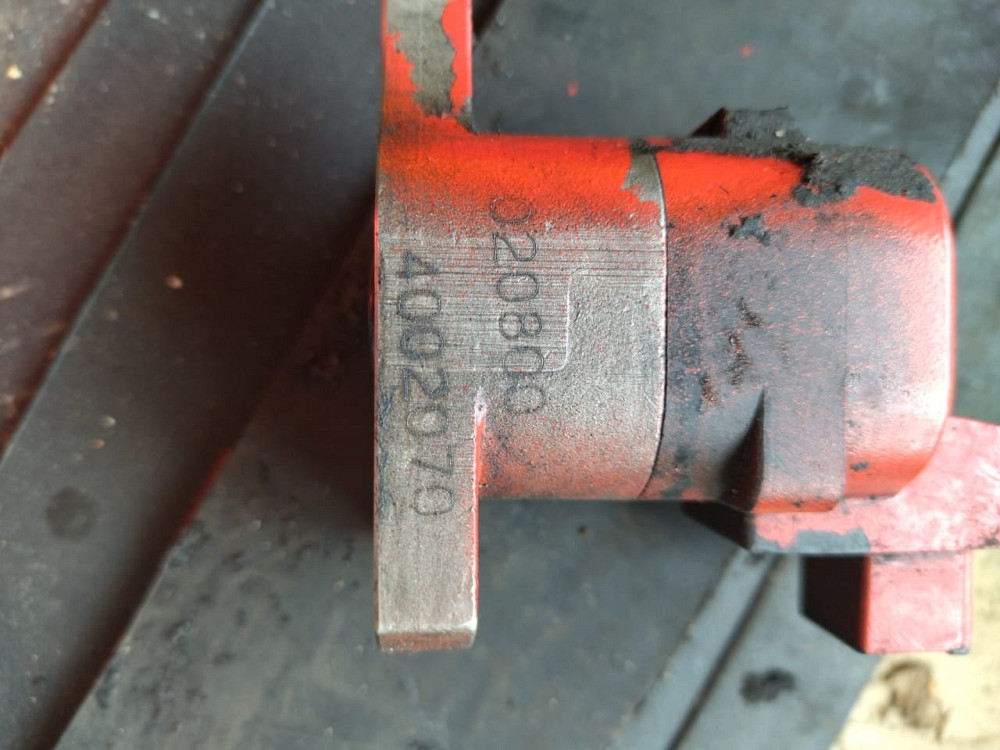 Нужен актуатор 4002070 cummins.  - photo 1