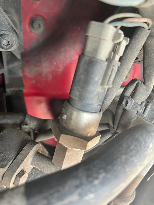 Нужен датчик давления кондиционера Скания.  - photo 1