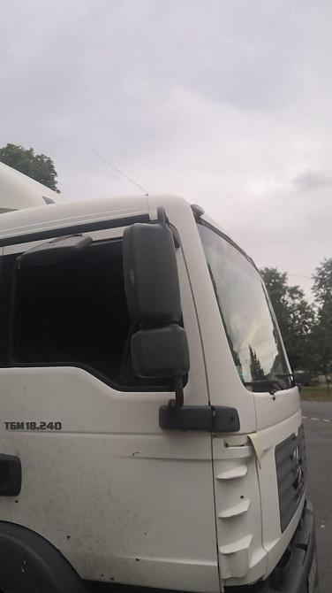 Ищу козырёк солнцезащитный MAN TGM (узкая кабина L) и дефлекторы угловые оба, желательно белые в цве  - photo 1
