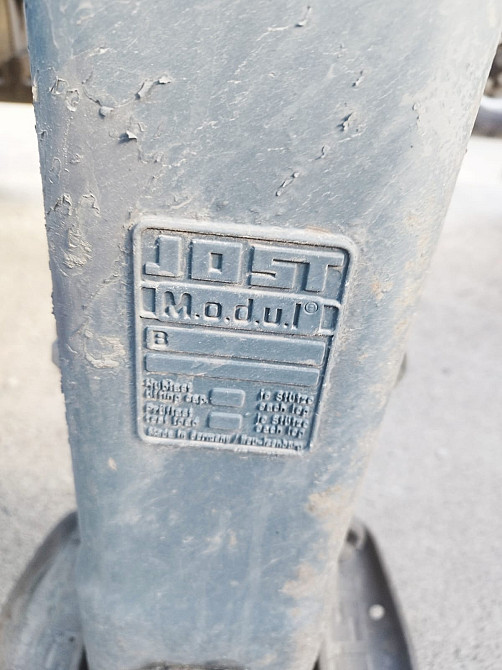 Ищу лапы JOST на прицеп, 650 мм.  - photo 1