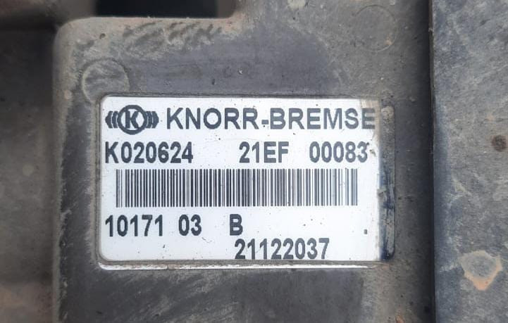 Нужен кран 21122037 volvo.  - photo 1