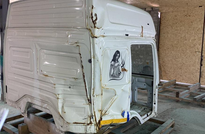 Ищу правую часть кабины Камаз 5490.  - photo 1