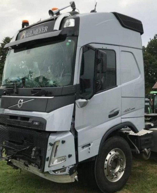 Ищу кабину на Volvo FM.  - photo 1