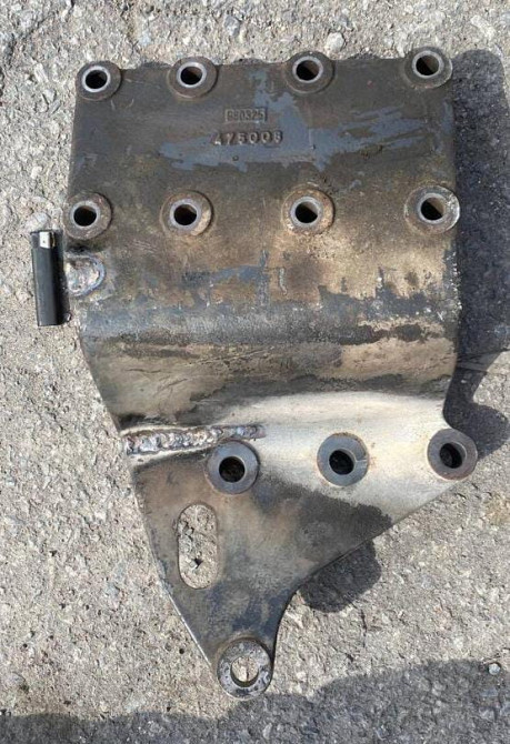 Ищу кронштейн 475008 Scania.  - photo 1