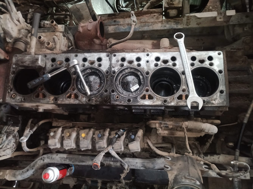 Нужен двигатель или поршень гильза 4 шт. на DAF euro 3.  - photo 1