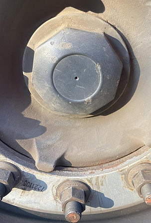 Нужна ступица передняя Вольво fh барабанная d68 блок подшипник.  - photo 1