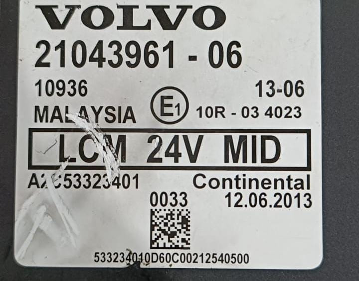 Ищу блок света 21043961-06 Volvo.  - photo 1