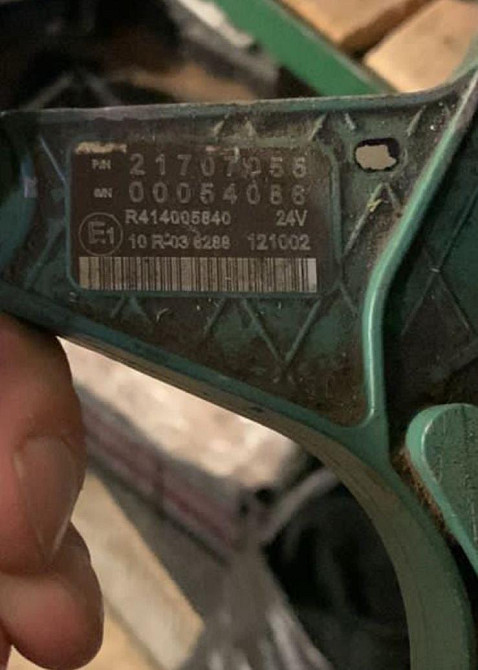 Ищу клапан горного тормоза d13 мотор Вольво фш 6х4.  - photo 1