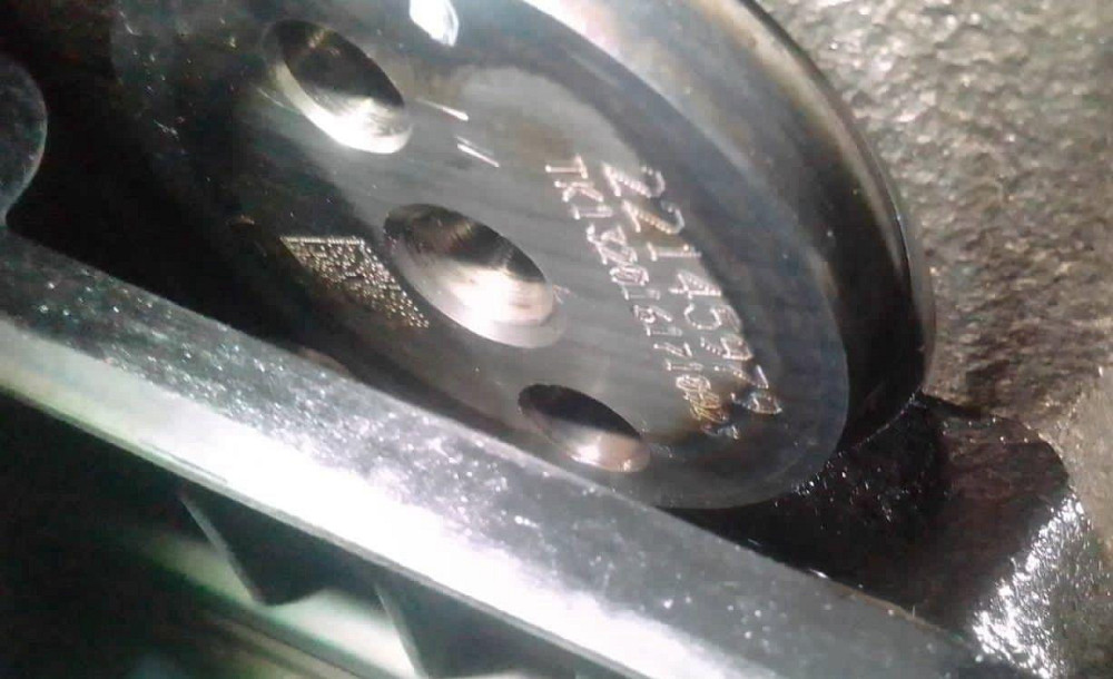 Нужен 22145979 распредвал Вольво.  - photo 1