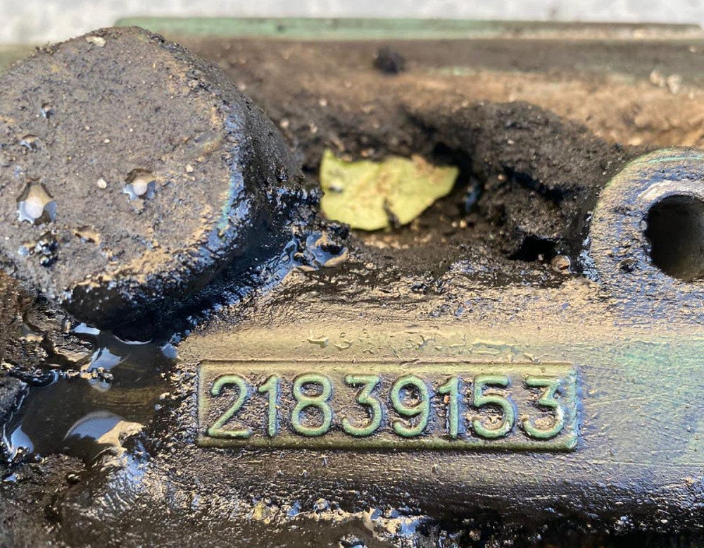 Ищу корпус масляного фильтра 21839153 для Volvo (именно с этим номером).  - photo 1