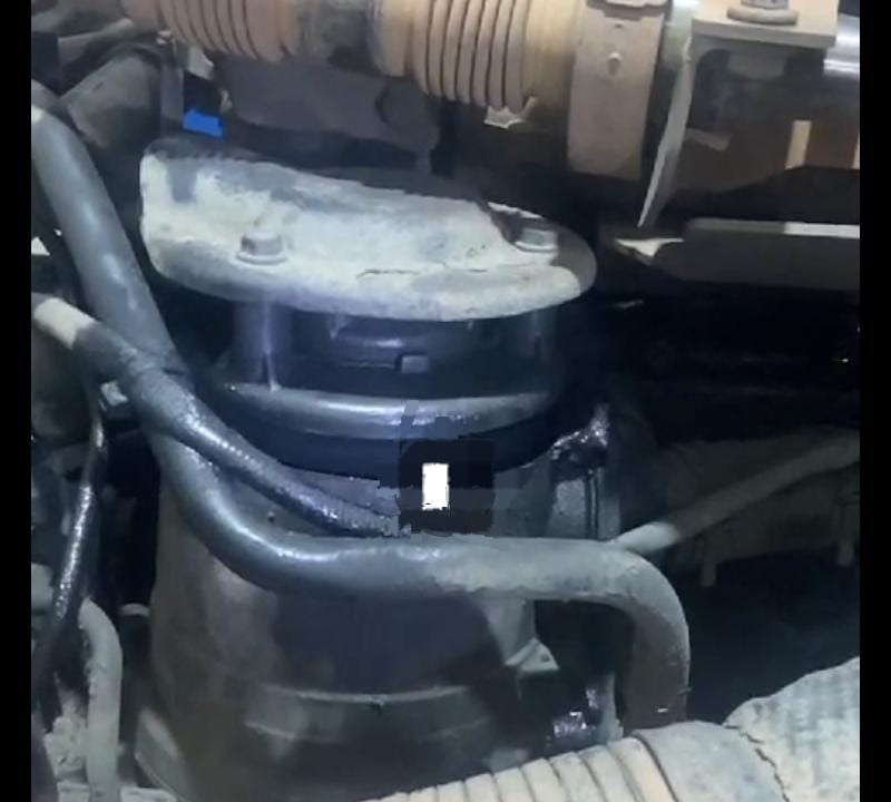 Ищу масловлагоотделитель Скания 6 метан.  - photo 1