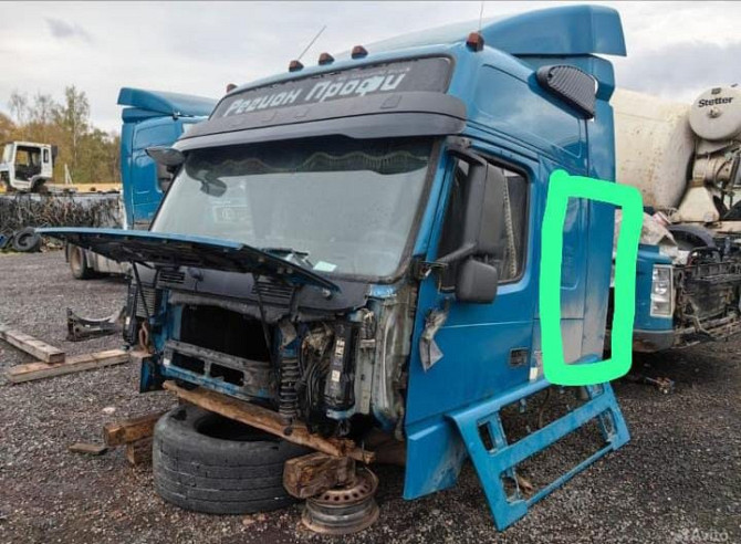 Ищем спойлер левый(L) на VOLVO FM9 в сборе с кронштейнами.  - photo 1