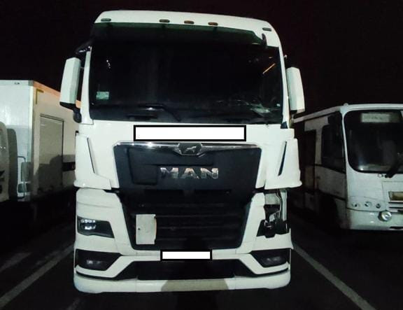 Ищу капот с косыми дефлекторами на Man tgx.  - photo 1