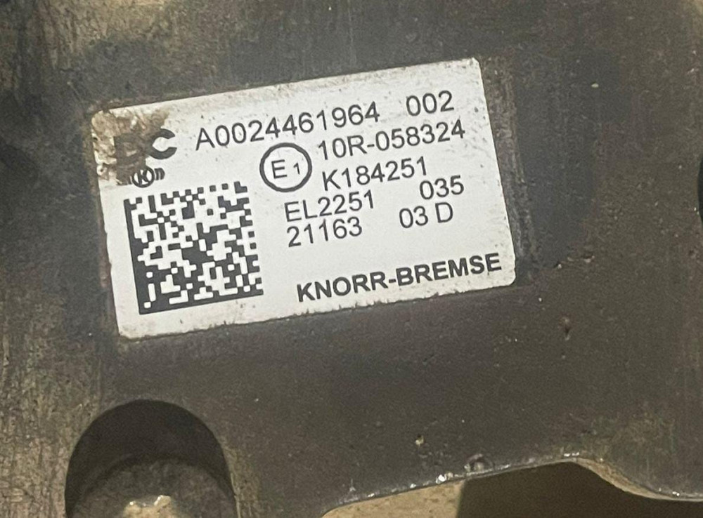 Нужен блок А0024461964 Мерседес мп 4.  - photo 1