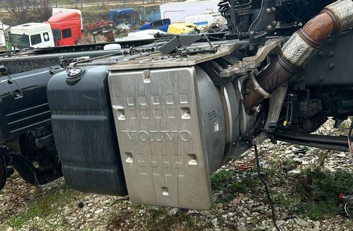 Ищу бочку глушителя VOLVO FH13 E5.  - photo 1