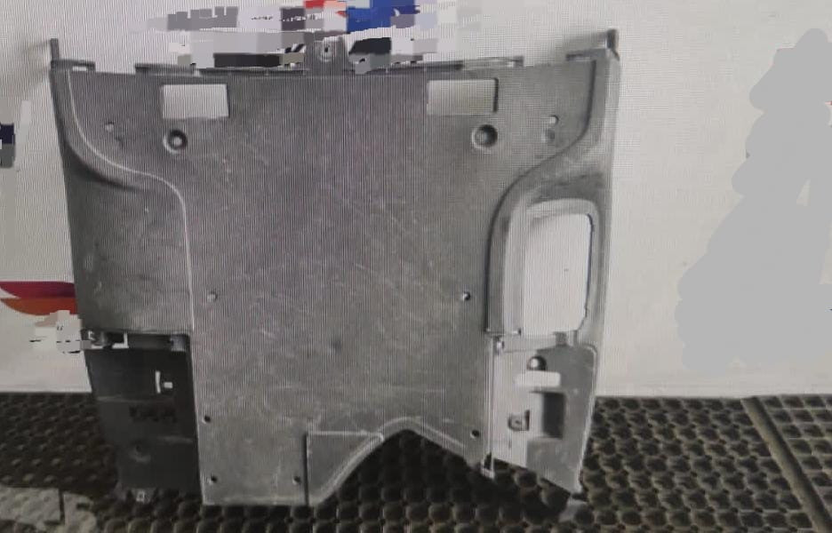 Нужна центральная консоль 1757249 Скания.  - photo 1