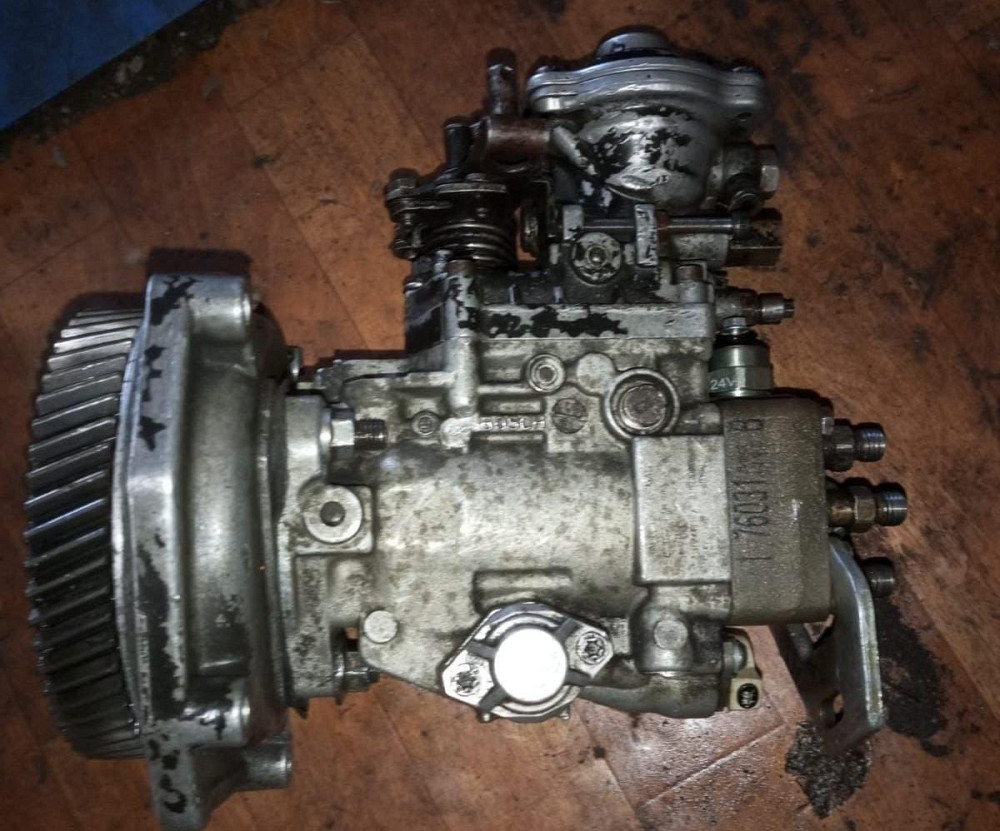 На МАN 1999 года (реф), ВИН - wmam391992Y048197 нужен корпус Тнвд, плита и косая шестерня! 51111037  - photo 1