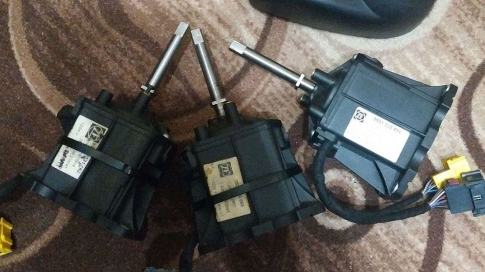 Ищу джойстик АКПП DAF XF95 (ручка селектор).  - photo 1