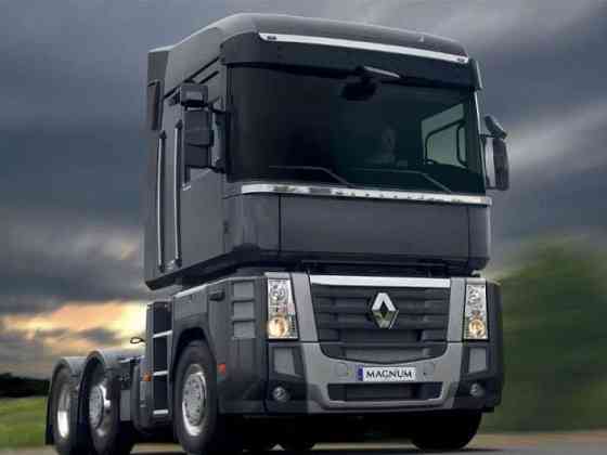 Нужна 2 фары и решетка бампера RENAULT MAGNUM. 