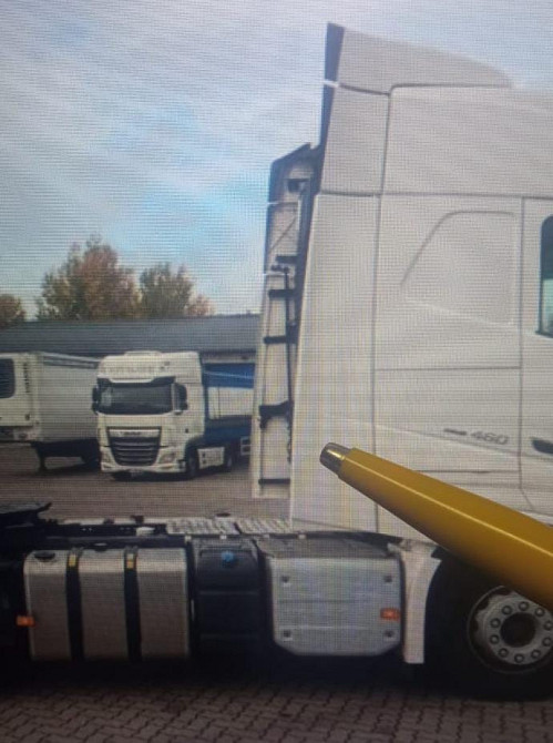 Ищу спойлер на VOLVO FH4 2021г. правый (можно с лючком или без). Вся Россия - изображение 1