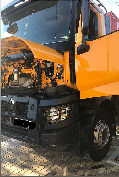 На разборе Рено К-серии 6х4 с двигателем dti11 пробег 160т  - photo 1