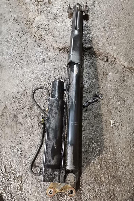 Ищу цилиндр подъема кабины на КАМАЗ К5. Вся Россия - изображение 1