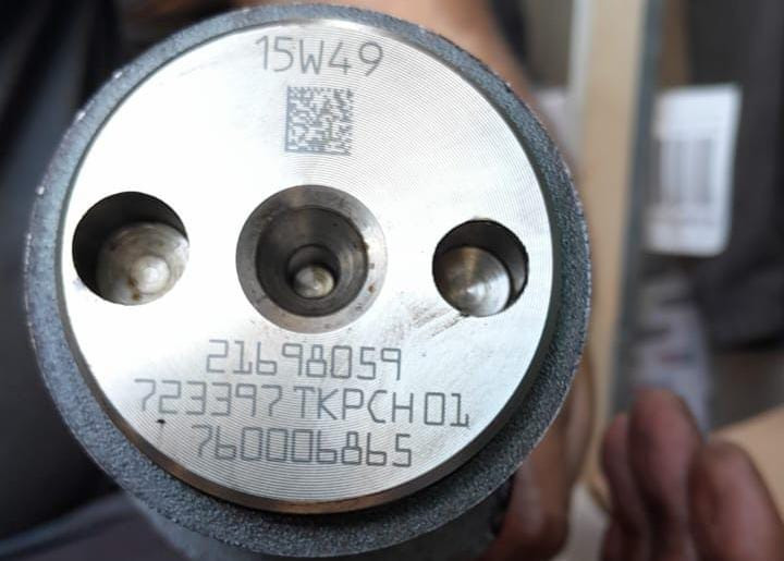 Ищу 21698059 распредвал Volvo FH4 с постелями и вкладышами. Вся Россия - изображение 1