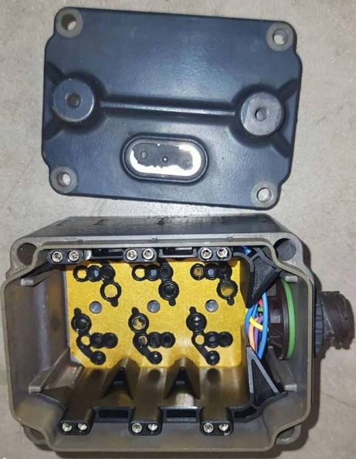 Корпус клапанов кпп скания 2447369 Sankt-Peterburg - photo 1