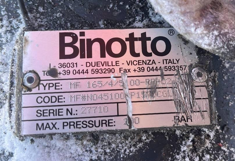 На Iveco ищу такой цилиндр подъема кузова.  - photo 1